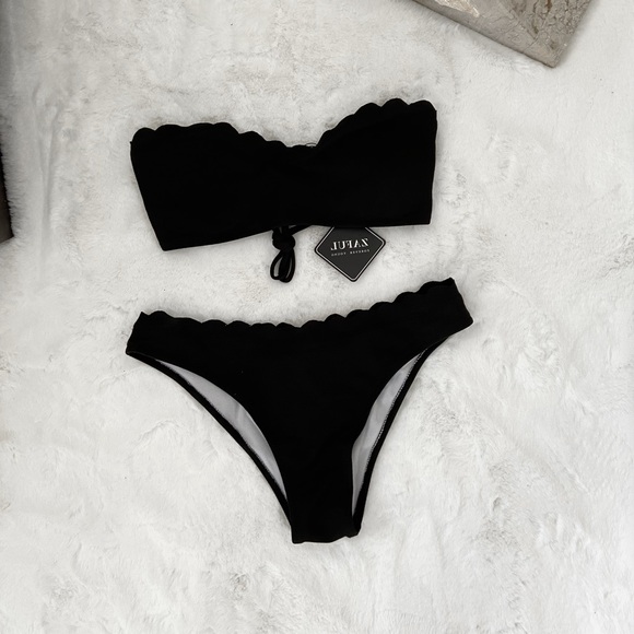 Zaful - Black scallop strapless bikini swimwear